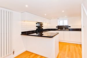Kitchen-Breakfast Room- click for photo gallery